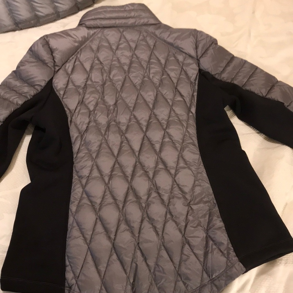 Lightweight Puffer Jacket - image 3